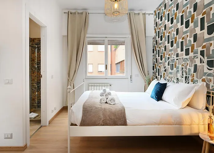 Cozy Steps From Metro Station דירה *